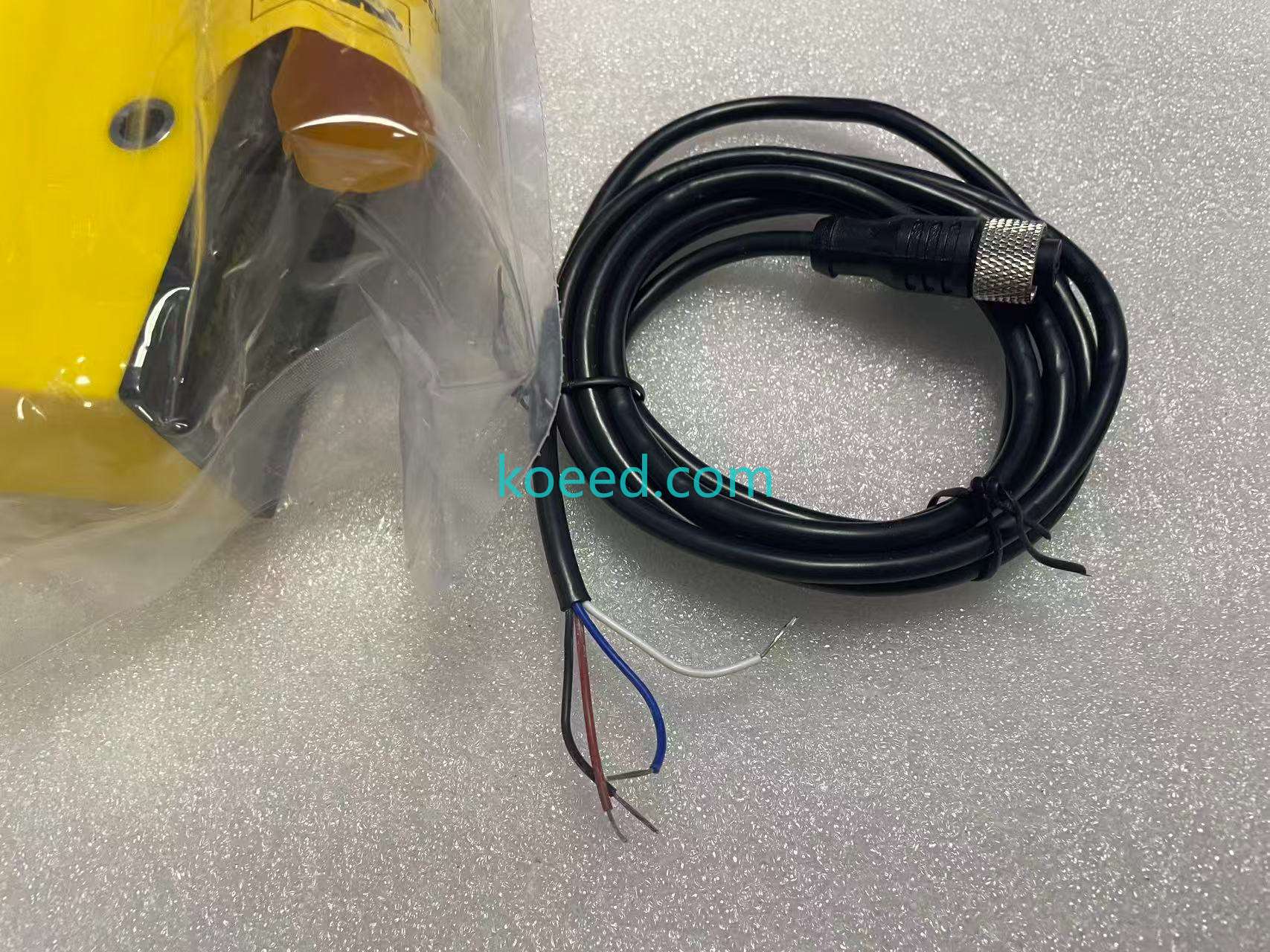 NI30-Q130-ADZ30X2-B1131 42100 - Product View